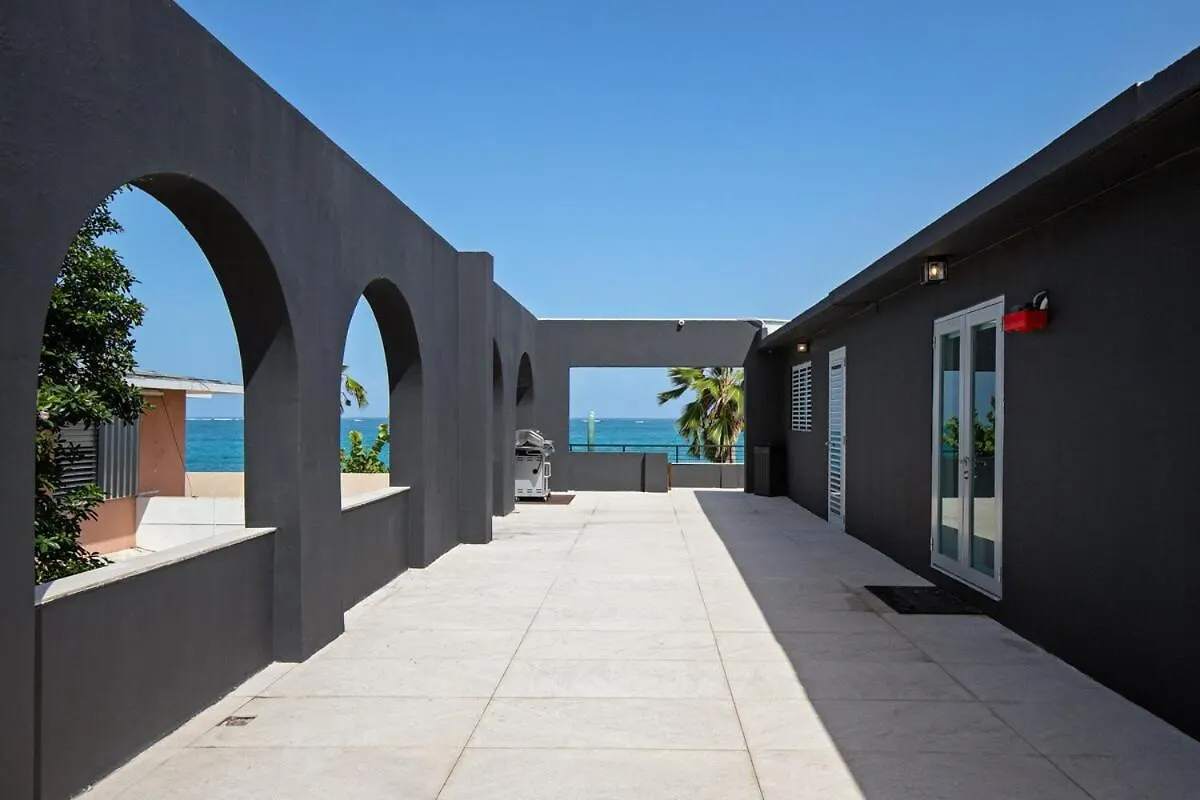 Feriehus Casa Lux Oceanfront Villa Pool and Car Add Ons San Juan