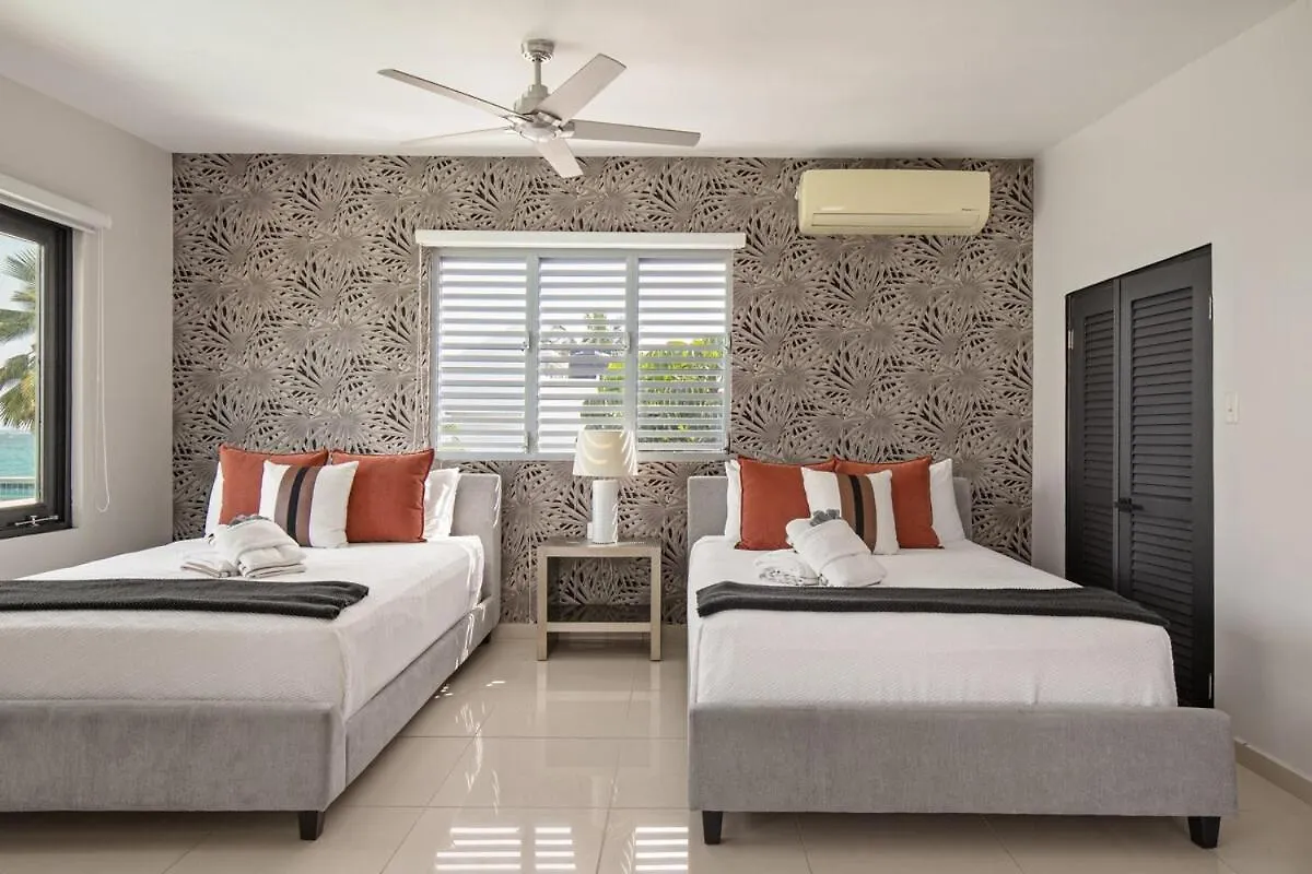 Сasa de vacaciones Casa Lux Oceanfront Villa Pool and Car Add Ons San Juan